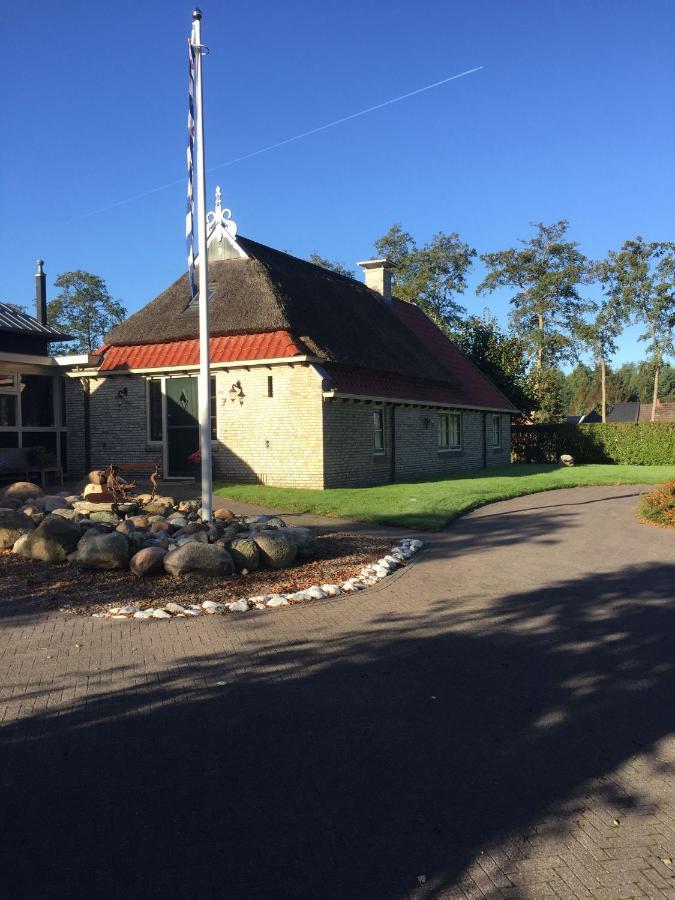 B&B Ut En Thus Sweagerbosk Exterior photo